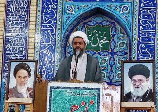 امام جمعه بشرویه: عزت و اقتدار این نظام و ملت عزیز اجازه سلطه‌گری بیگانگان را بر این ملت نخواهد داد