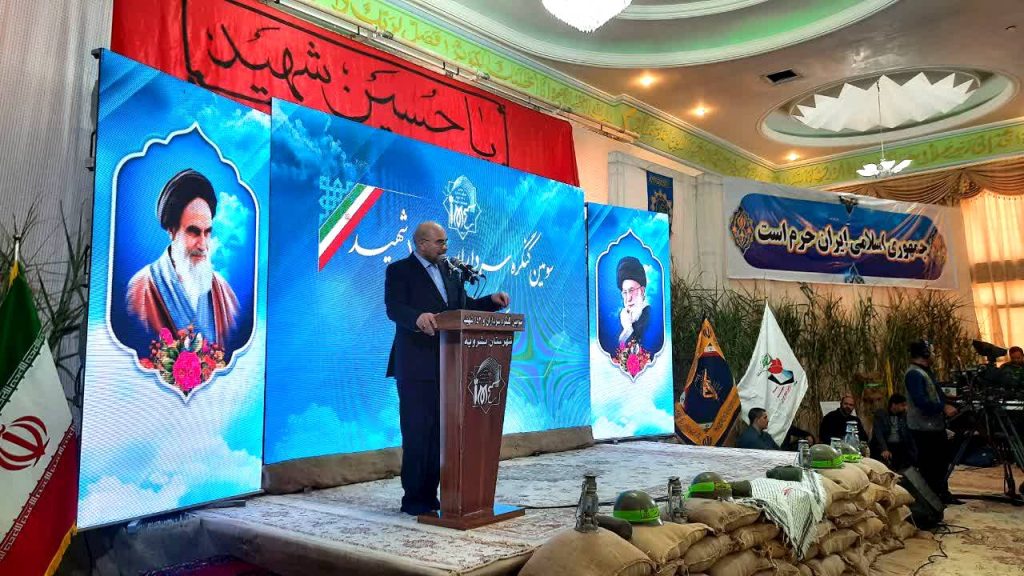 پیروزی زمانی به دست می‌آید که صف منافقین و کفار از مسلمانان جدا شود