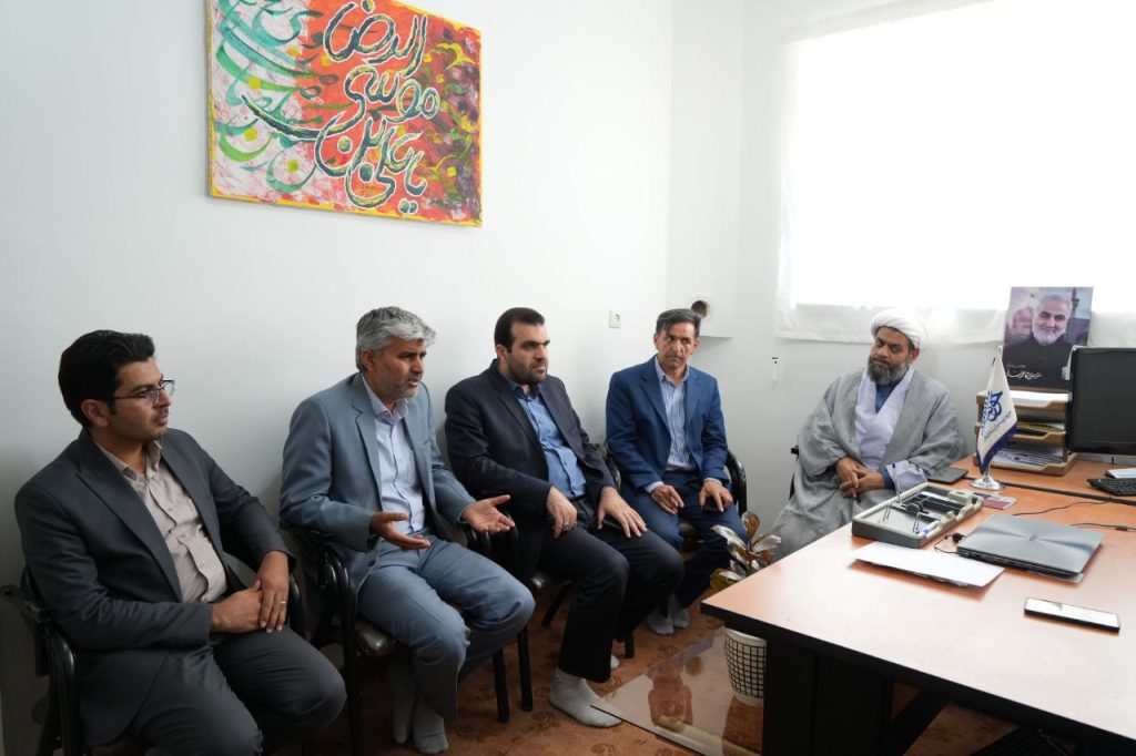 حضور مسئولین شهرستان در دفتر هنر مردمی بشرویه