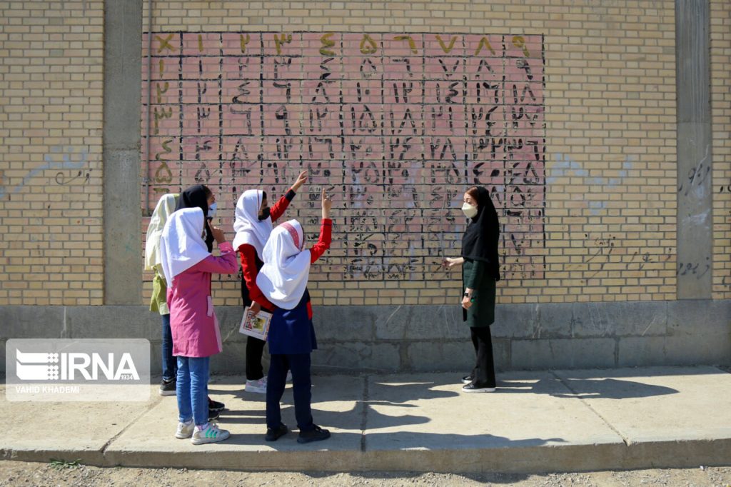 صدور مجوز جذب ۲۵ هزار مربی پرورشی