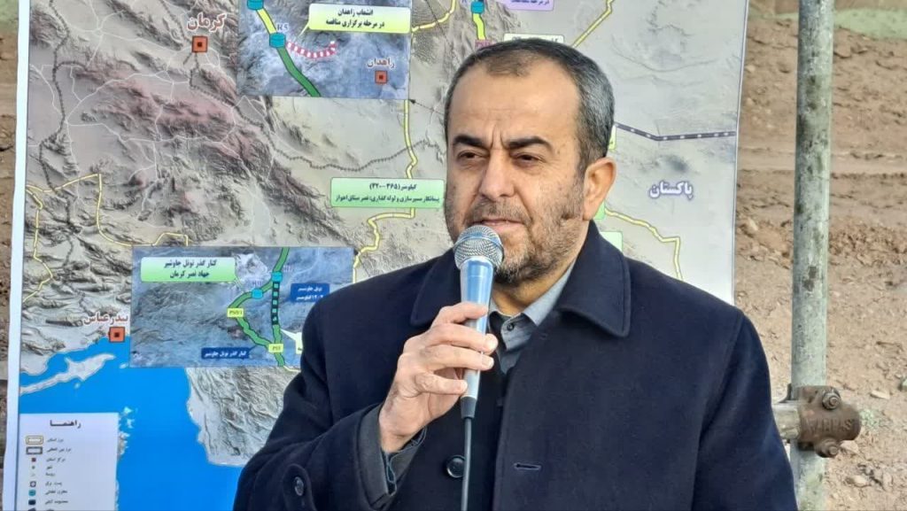 انتقال آب دریای عمان به استان با ۵۰ هزار میلیارد تومان اعتبار در دستور کار است.