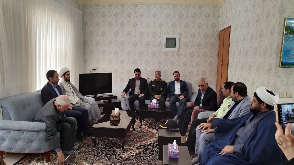 اعلام خبر شناسایی پیکر مطهر شهید فانی به خانواده ایشان در بشرویه