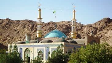 آستان مقدس امامزادگان بشرویه باید به قلب تپنده فعالیت‌های اجتماعی و قرآنی شهرستان تبدیل شود